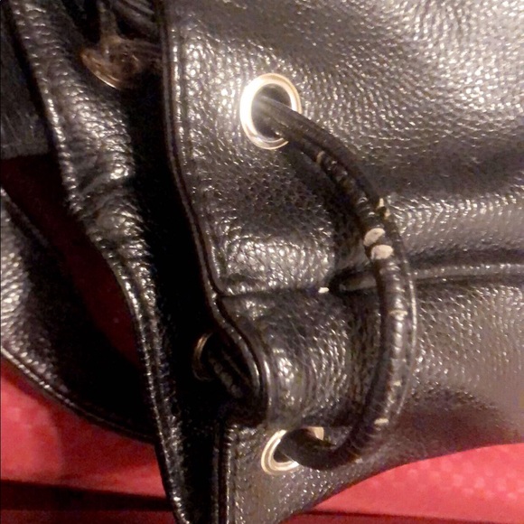 Black backpack - Picture 5 of 11